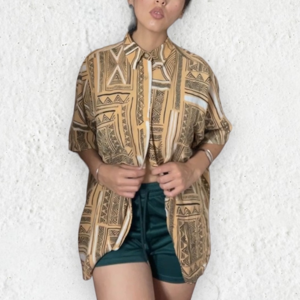 Vintage 90s Tribal Style Abstract Print Pattern Short Sleeve Button Funky Shirt